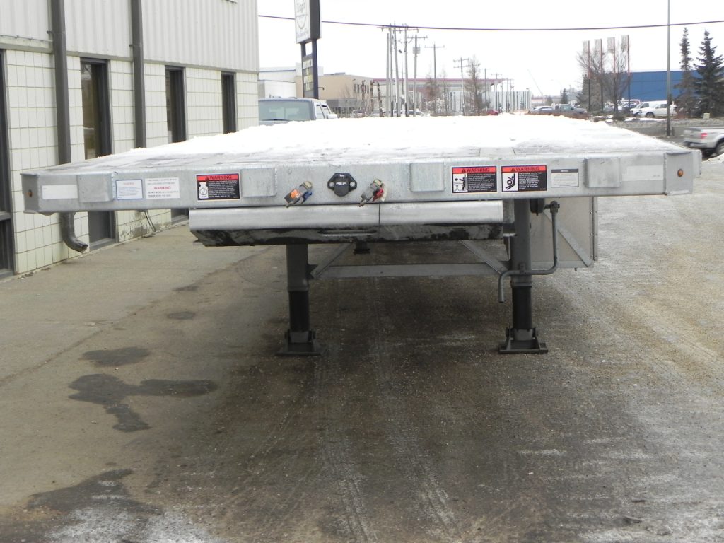 flat deck trailers canada